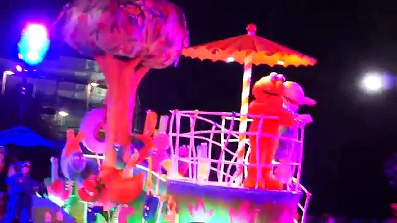 Sesame Place/ Sesame Street: July 2016 Neighborhood Street Party Night Parade, COMPLETE