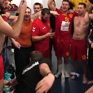 Во живо од соблекувалната на Македонската ракометна репрезентација