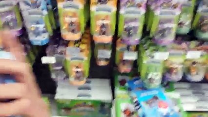 Skylanders Swap Force Hunting: Wave 3 & Christmas Shopping Fun @ Toys R Us - pt.8 - Secret Presents