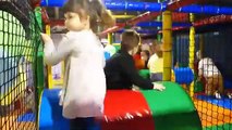 Indoor Playground Family Fun Play Area for kids playing with toys balls  & Baby playroom-e2_