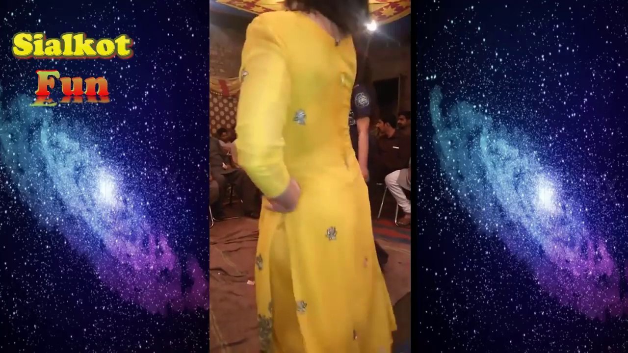 பணத்திற்காக இந்த பெண் செய்யும் அசிங்கமான வேலையைப் பாருங்கள்!