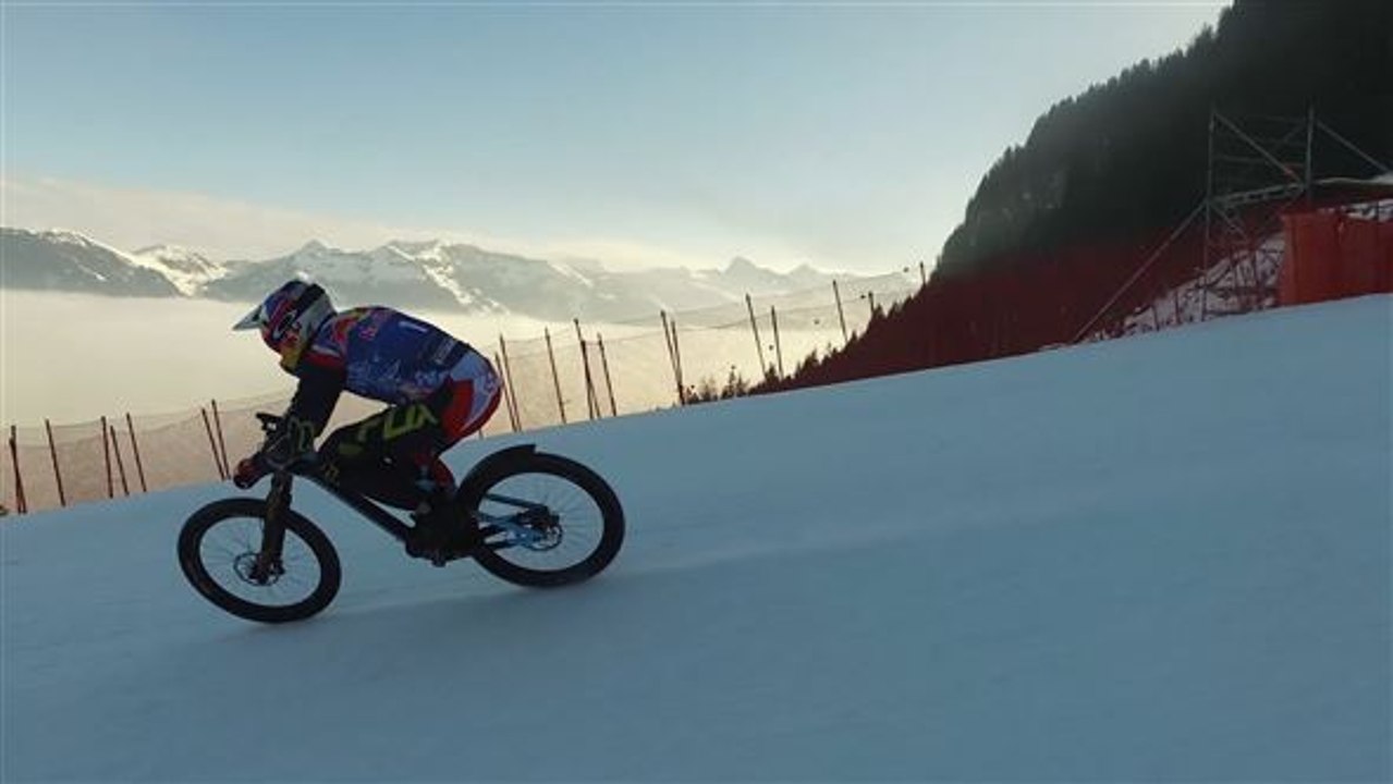 Downhill-gott: max stöckl meistert härteste ski-abfahrt
