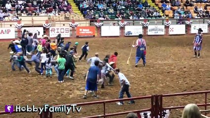 下载视频: Cowboy RODEO! Riding Bulls n' Horses   Sheep at Fort Worth Stockyards Our First Rodeo