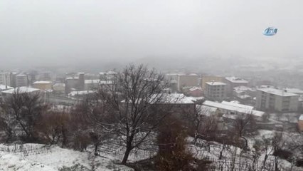 Kulp'a Mevsimin İlk Karı Yağdı