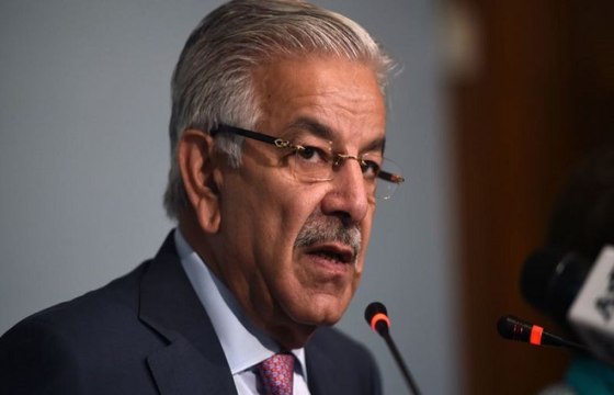 Khawaja Asif condemns Imran's insulting remarks against parliament | Aaj News