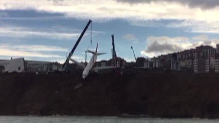 Trabzon Havalimanı'nda Uçağın Pistten Çıkması - Denizden Çekilen Görüntüler (5)