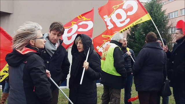 Manifestation contre la fermeture de la maternité de Saint-Chamond