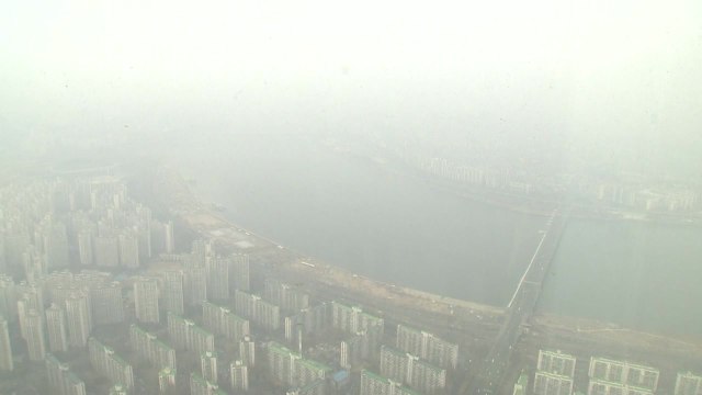 [날씨] 황사에 中 스모그까지...미세먼지 '최악' / YTN