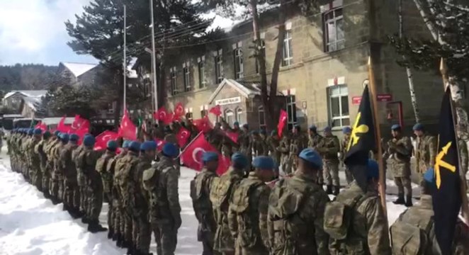 Mehmetçik Sınıra Genç Osman Marşıyla Uğurlandı