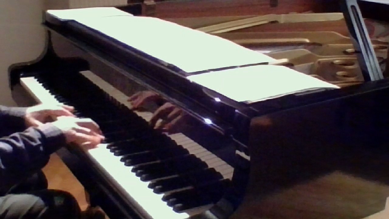 1915 (!) song by Spencer Williams 'I ain't got nobody', and Peter DeRose's 'Deep purple'