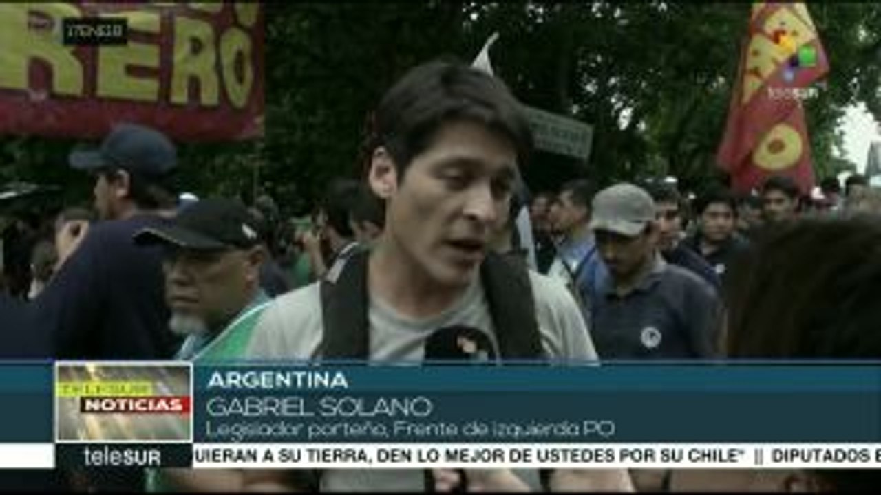 Argentina: marchan contra los despidos y cierre de Fanazul