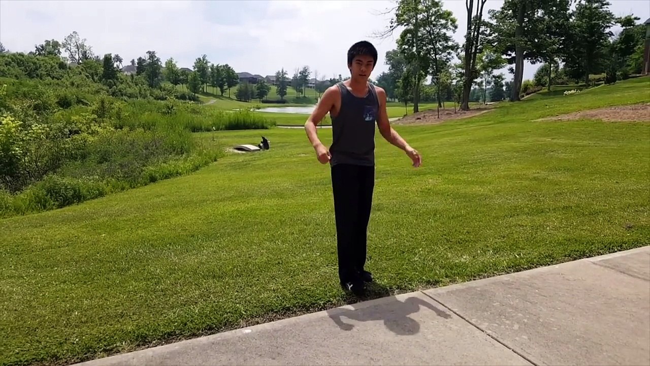 How to Do a Backflip + Overcome Fear of Backflip (Parkour/Freerunning Tutorial)