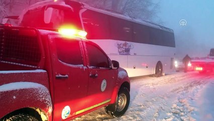 Uludağ'da yoğun kar yağışı hayatı olumsuz etkiliyor - BURSA