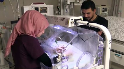 Konya'da 310 gram bebek dünyaya geldi