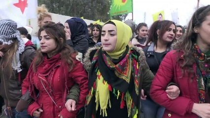تظاهرات للأكراد في شمال سوريا رفضاً لتلويح تركيا بالهجوم على عفرين