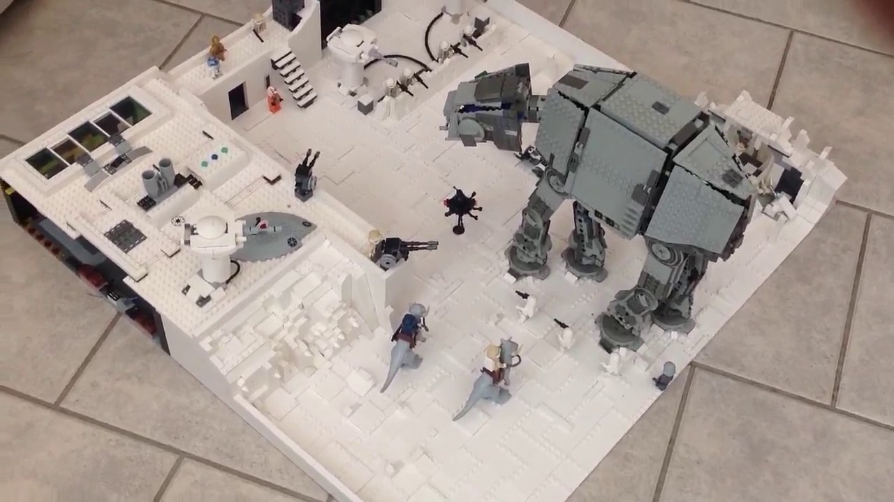 Lego Star Wars MOC Hoth Battle AT-AT 4483 Video