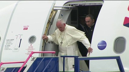 El papa Francisco llega a Lima tras visitar Chile