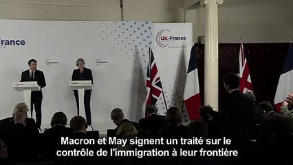 Immigration: Macron et May signent un traité