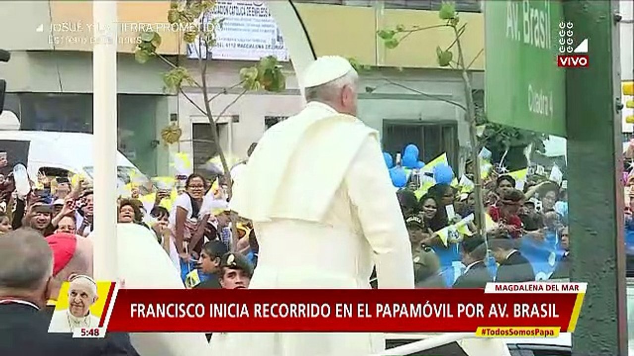 Reportera no puede más y se quiebra al ver al Papa Francisco tan de cerca [VIDEO]