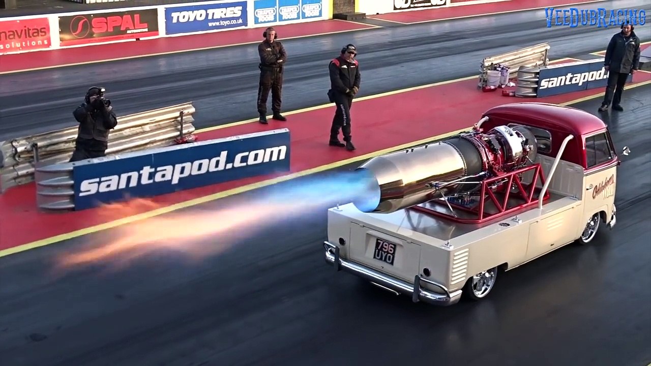 Oklahoma Willy Jet Bus - 1/4 mile run at Santa Pod Raceway