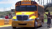 SCHOOL BUS DRAG RACING PUERTO RICO LA PAJARITA VS ALMALIBRE.