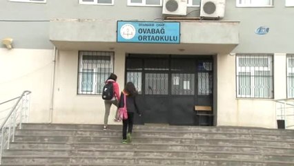 Okula Kazandırılan Kız Çocukları Karnelerini Aldı