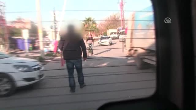 Polis Conoların Yaşadığı Bölgeye Kılık Değiştirerek Sızmış