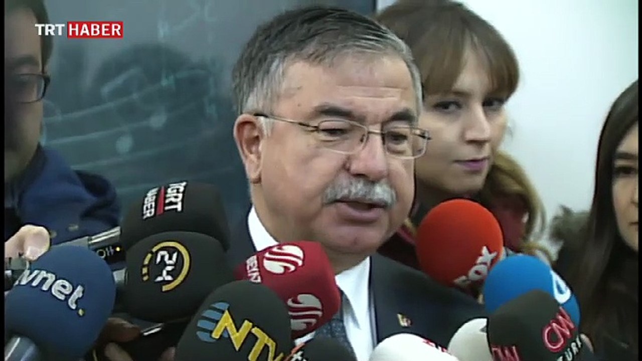 Milli Eğitim Bakanı İsmet Yılmaz karne dağıtım törenine katıldı