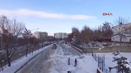 Erzurum-Doğu'da Kar, 821 Köy ve Mahallenin Yolunu Kapattı