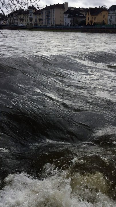 Crue de la Moselle à l'Espace Cours à Epinal