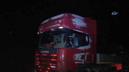 ÖSO askerleri doçkalarıyla Afrin sınırında