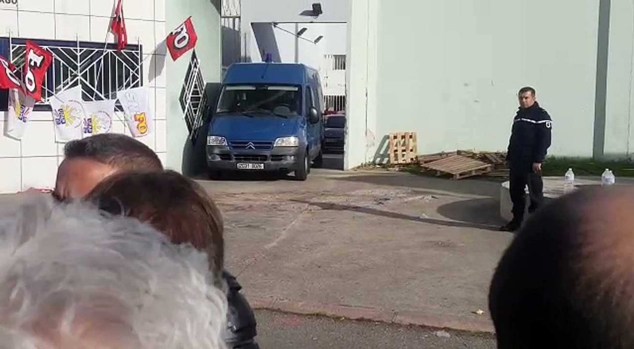 Extraction des suspects de la prison de Borgo