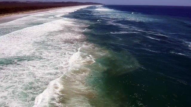 Un drone sauve 2 adolescents de la noyade