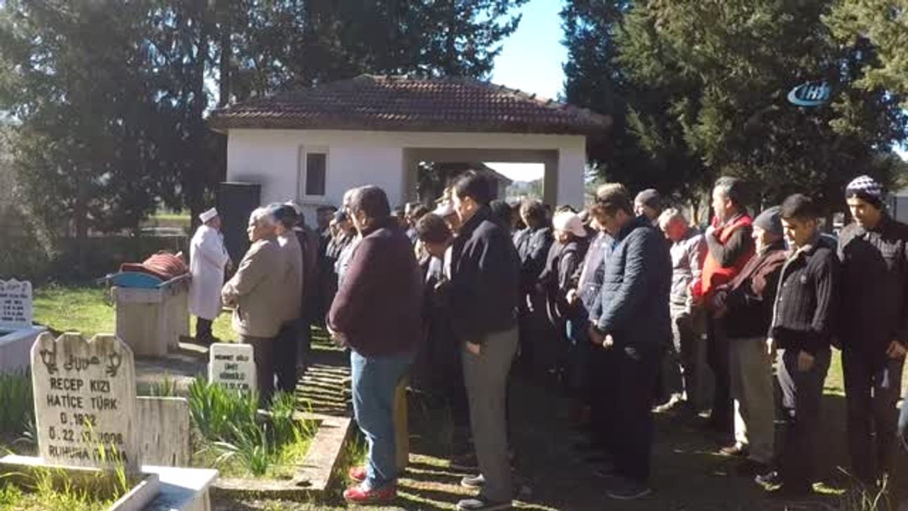 Cenazesine Katıldığı Kayınbabasına Hakkını Helal Etmedi