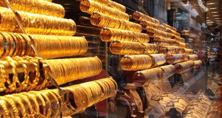 Kuyumcu Cuma Namazına Gidince Dükkanı Soydular