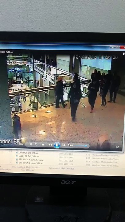 indonesia second floor geting collapse