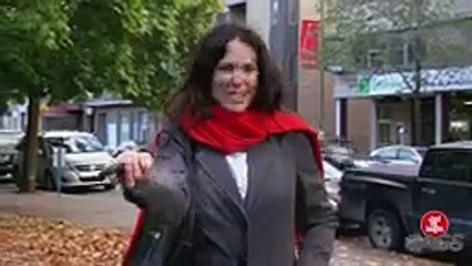 Sửng sốt chiếc điện thoại phát nổ - LOL