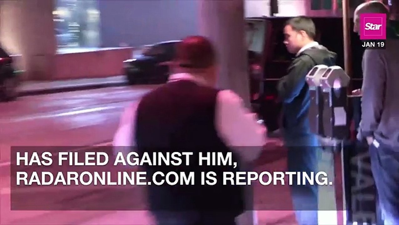 Ryan Phillippe’s Ex Claims He Can’t Demand She Pay Legal Fees In Nasty Lawsuit