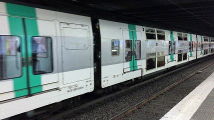 Z 1600 ( MI 09 ) - RER A - Auber