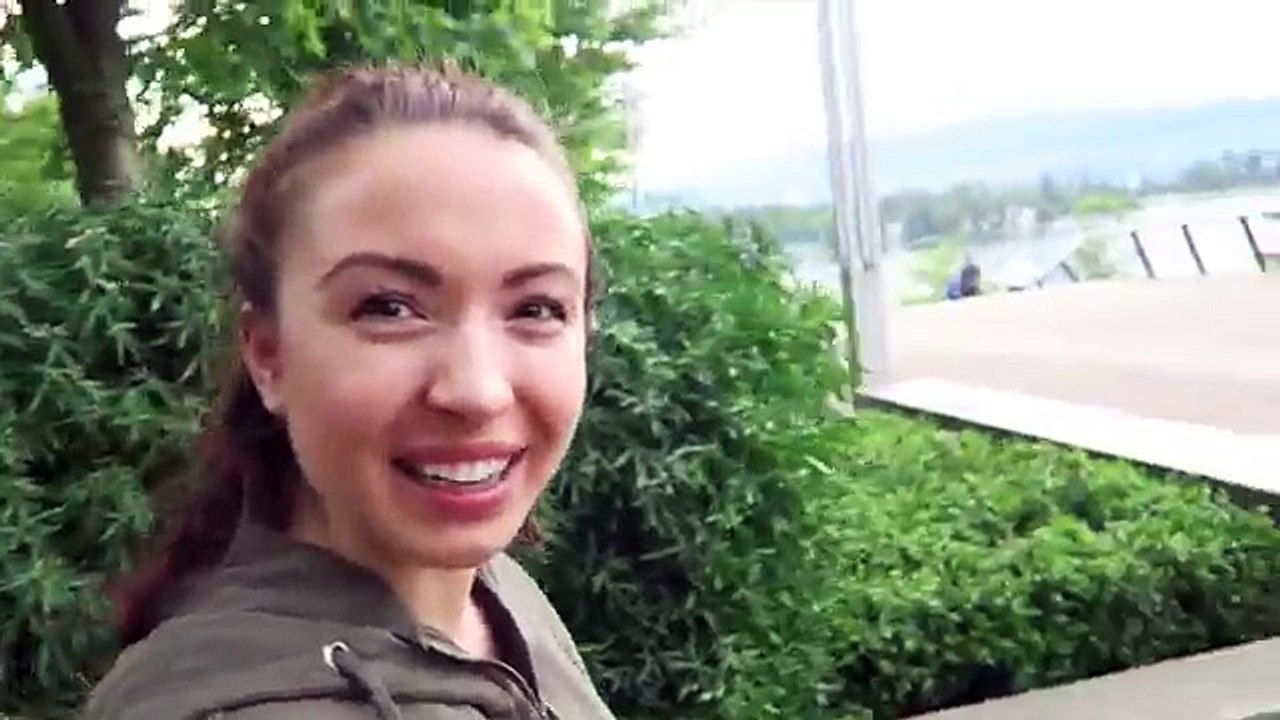 POKEMON GO - CAPTURING AND FIGHTING POKEMON!! (Pokemon GO Gameplay)