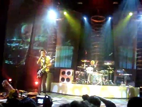 Muse - Hysteria, Verizon Wireless Theater, Houston, TX, USA 9/18/2006