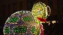 The Main Street Electrical Parade at Disneyland is ELECTRIFYING! Full Show 2017