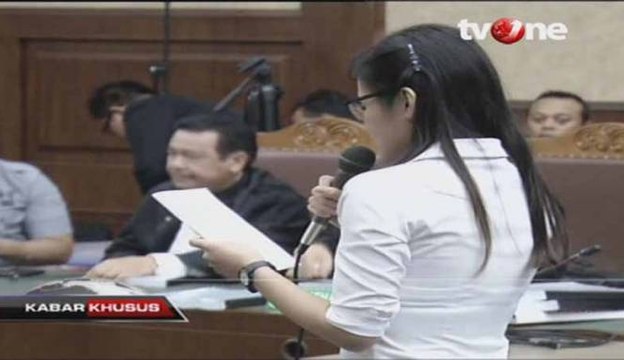 Baca Pledoi, Jessica Wongso Terus Menangis