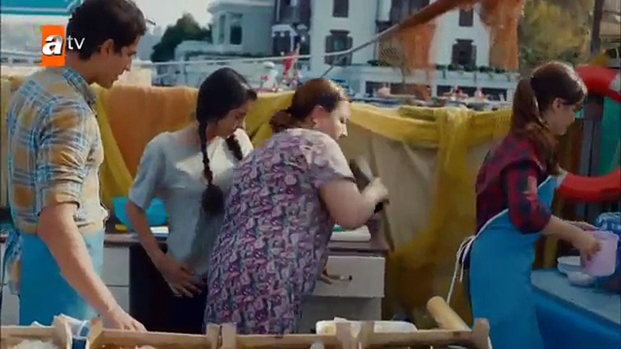 Selim balıkçıya geliyor.. Cennetin Gözyaşları 3. Bölüm by Scott Moore