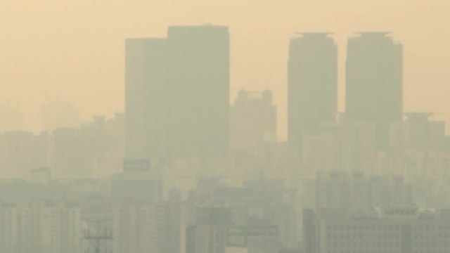 [날씨] 주말 맑지만 中 스모그...다시 미세먼지↑ / YTN