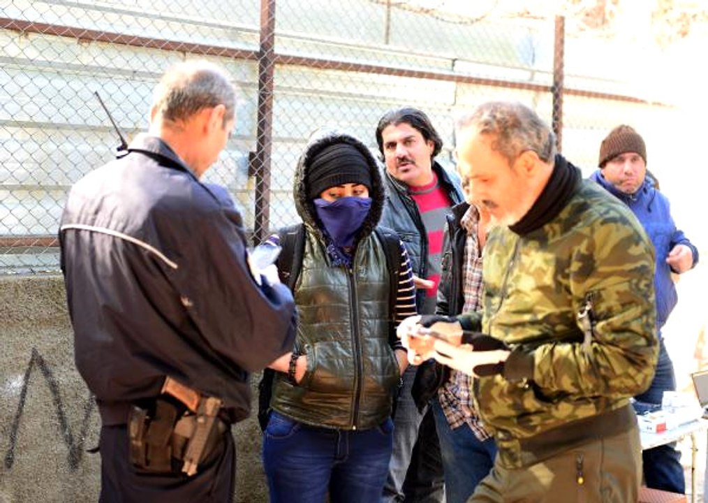 Canlı Bomba Sanılan Suriyeli Kız, Kaçırılan Ablasının Yanına Gitmek İçin Kaçırılmayı Bekliyormuş