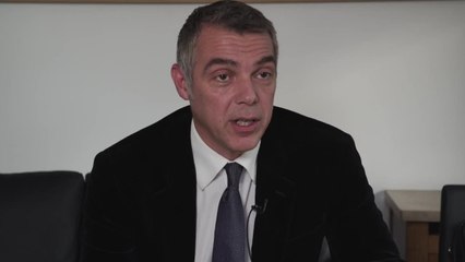 Un député LREM joue un gangster... dans un clip de rap