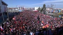 Cumhurbaşkanı Erdoğan, Salon Dışında Toplanan Vatandaşlara Hitap Etti (2)