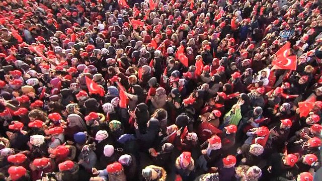 Cumhurbaşkanı Erdoğan: 'Bu fabrikaya Kütahya 15 Temmuz Şehitler Seramik Fabrikası isminin verilmesinden dolayı memnuniyet duyuyorum'