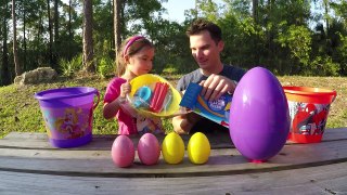 Wet Head Challenge Game & Water Roulette Surprise Eggs & Giant Egg Surprise Opening Frozen Kids Toys